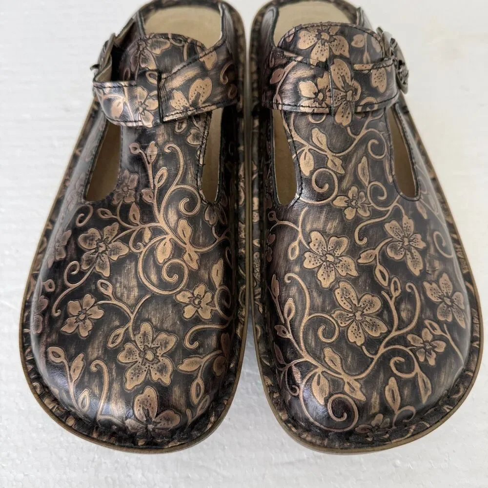 Size 40 Alegria Floral Embossed Leather Clogs Mary Jane Mule Brown Comfort Shoes - Picture 2 of 13